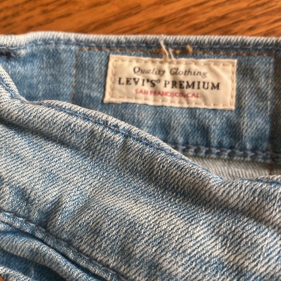Levi’s premium 510 cut off Jean Shorts - Picture 6 of 6